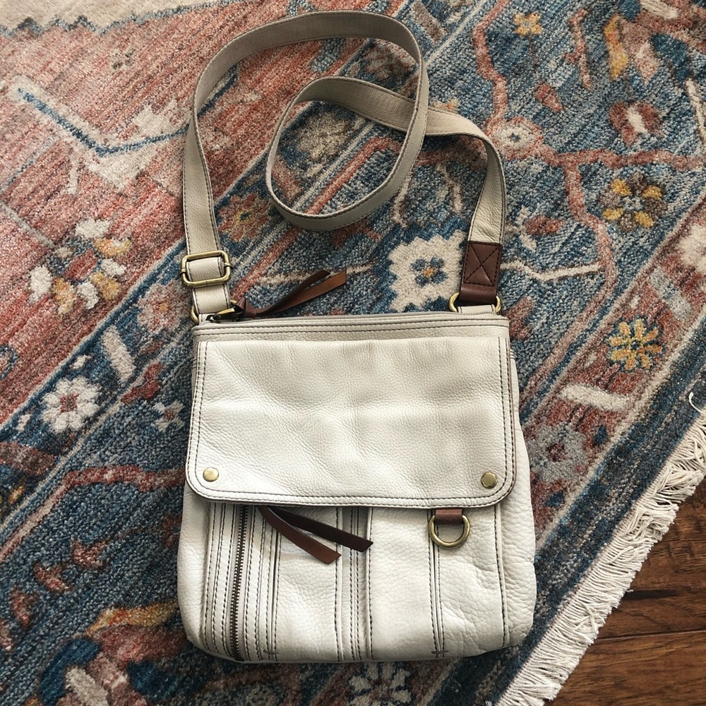 Fossil Pebble Leather Morgan Crossbody Purse